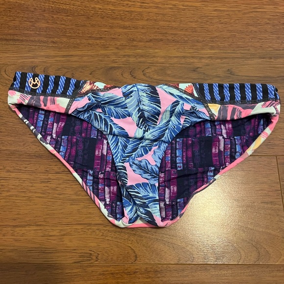 Maaji bikini - Picture 3 of 4